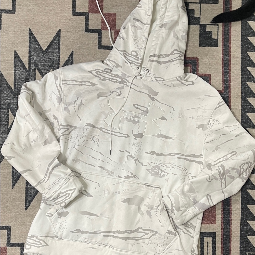 Under Armour White and Gray camp Hoodie size XL